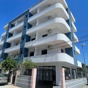 Pensión Festim, Durrës